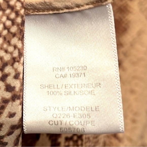 𝅺Equipment Femme Riley 100% Silk Python Print Blouse - Picture 10 of 10